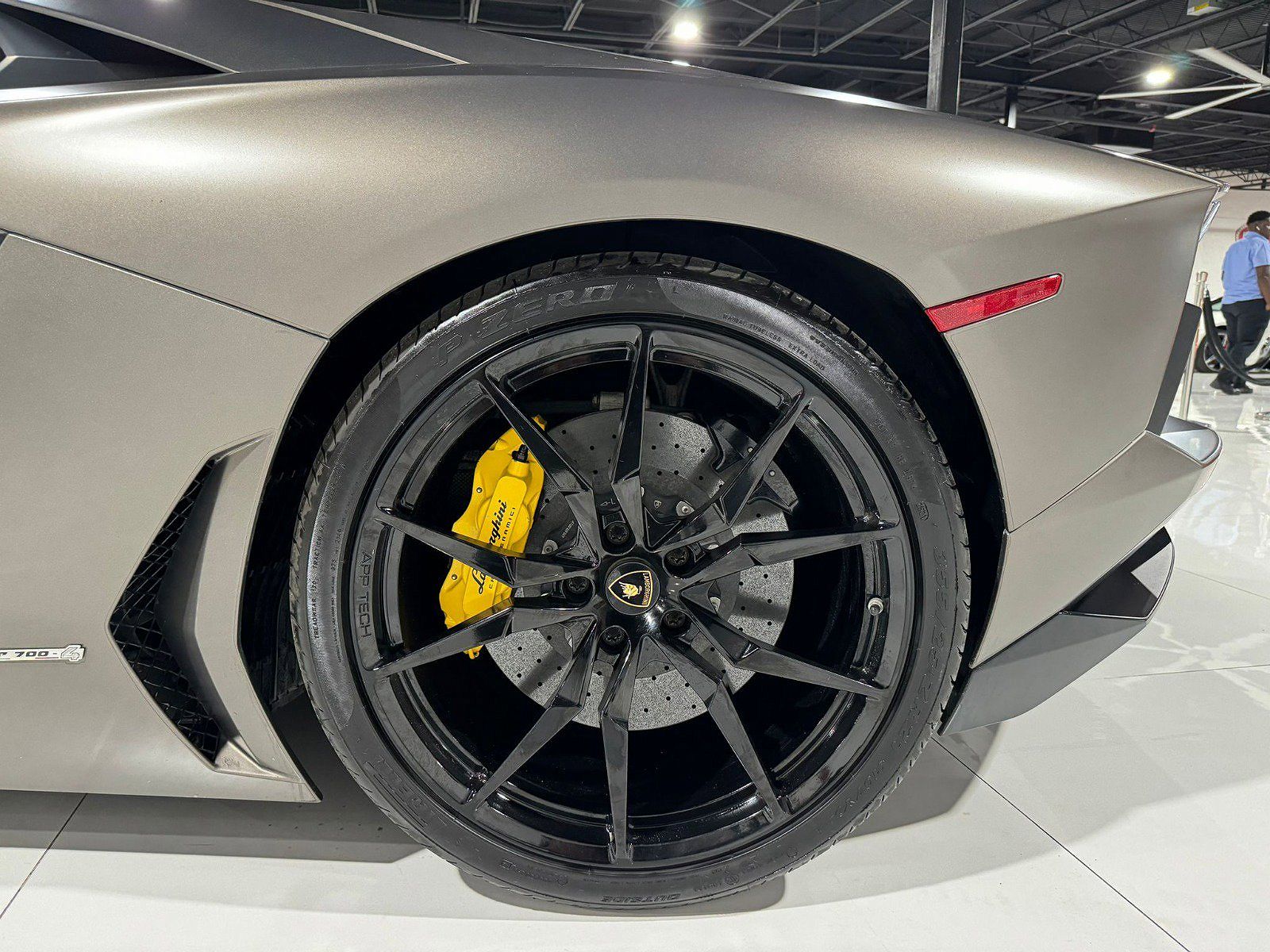 2014 Lamborghini Aventador LP700 image 47