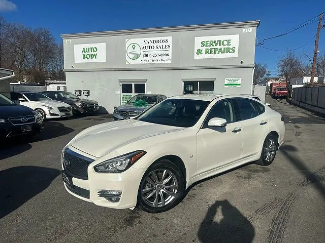 2019 Infiniti Q70