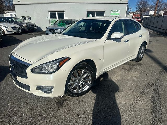 2019 Infiniti Q70