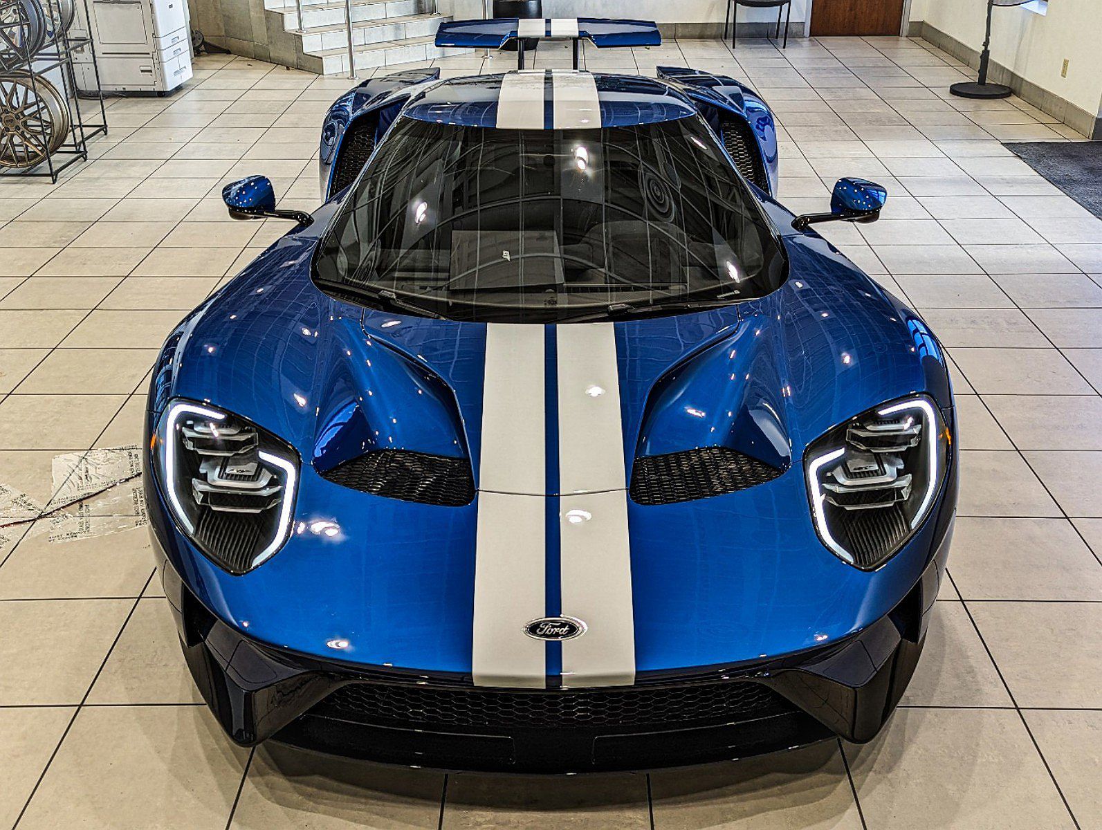 2022 Ford GT null image 10