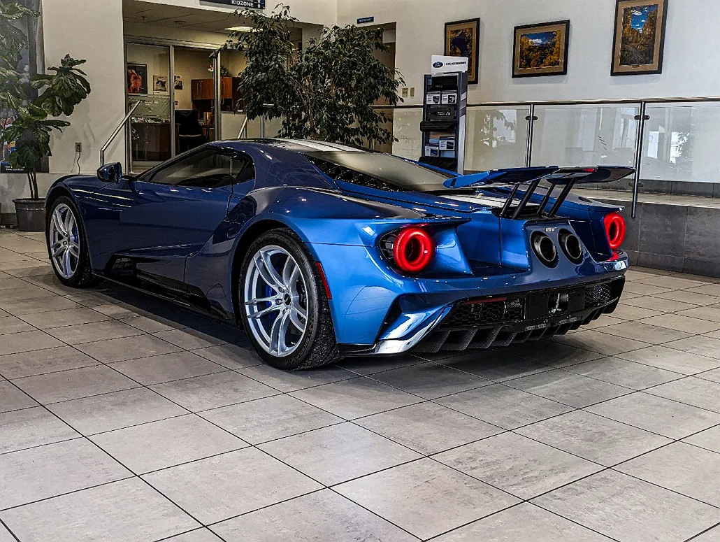 2022 Ford GT null image 5