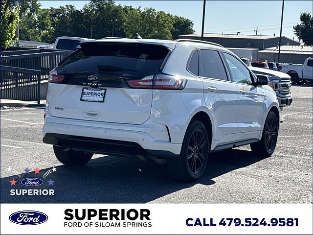 2022 Ford Edge