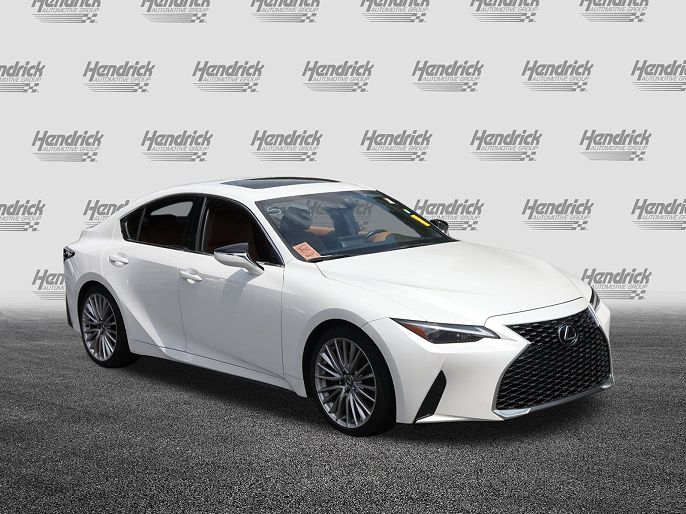 2023 Lexus IS
