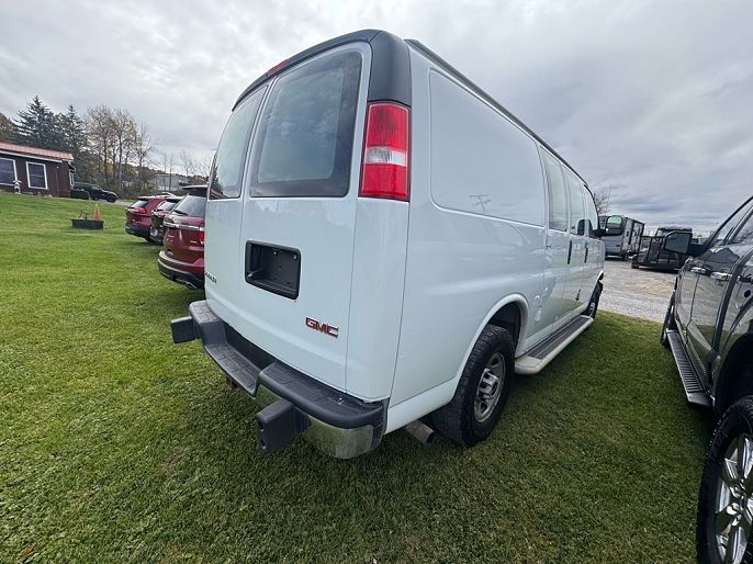 2018 GMC Savana