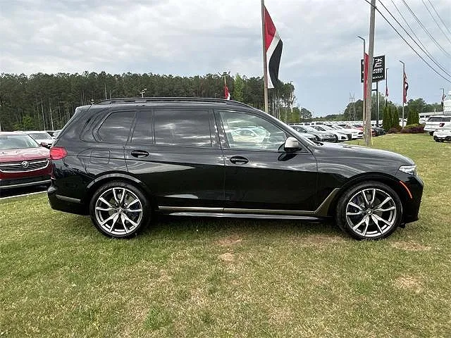 2022 BMW X7