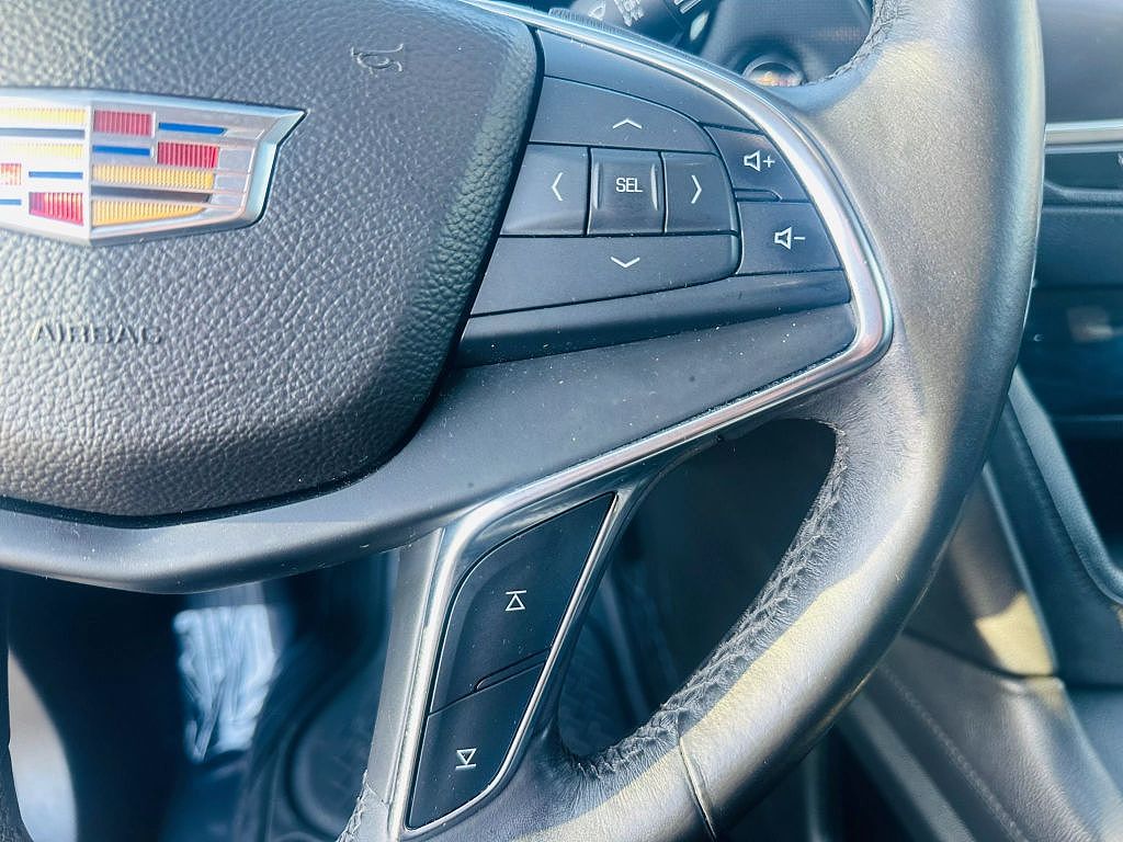 2017 Cadillac XT5