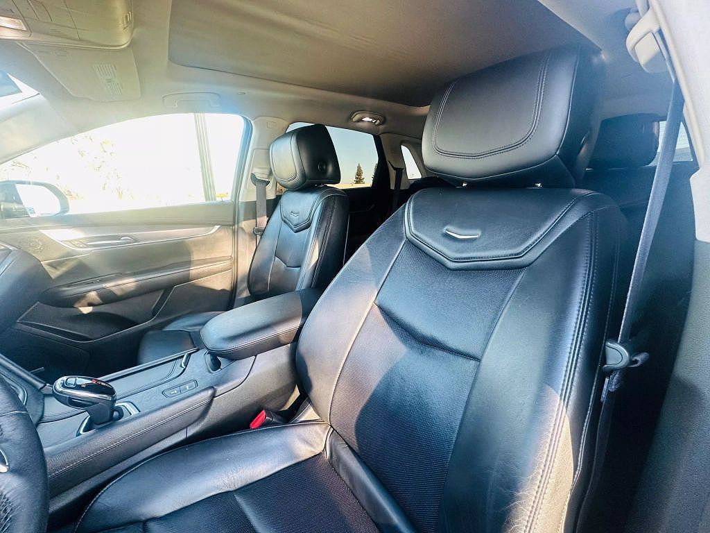 2017 Cadillac XT5