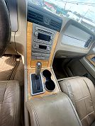 2007 Lincoln Navigator Luxury image 2
