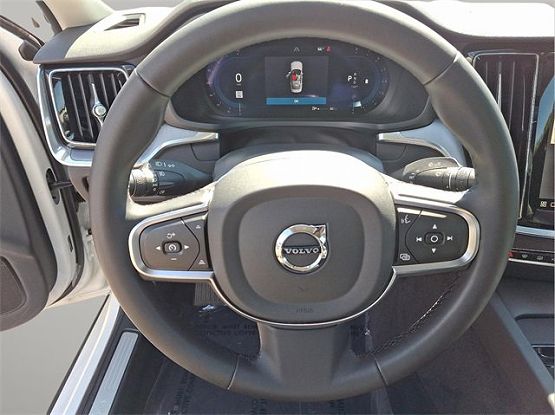 2025 Volvo S60 B5 Core photo 11