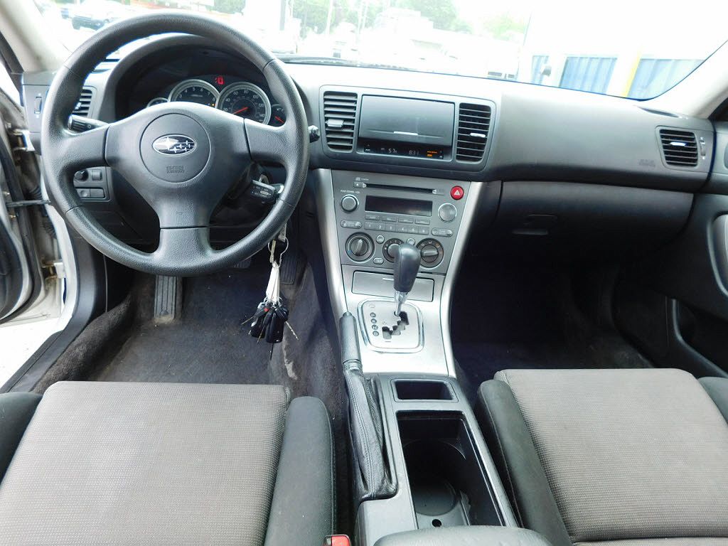 2005 Subaru Legacy 2.5i image 6