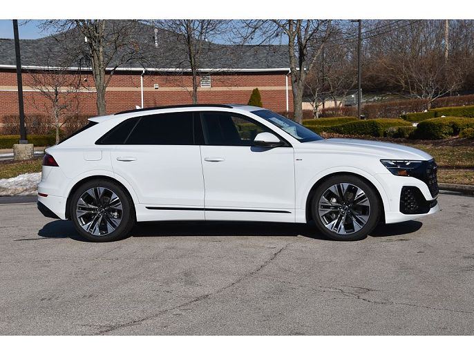 2026 Audi Q8