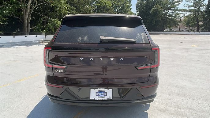 2025 Volvo EX90