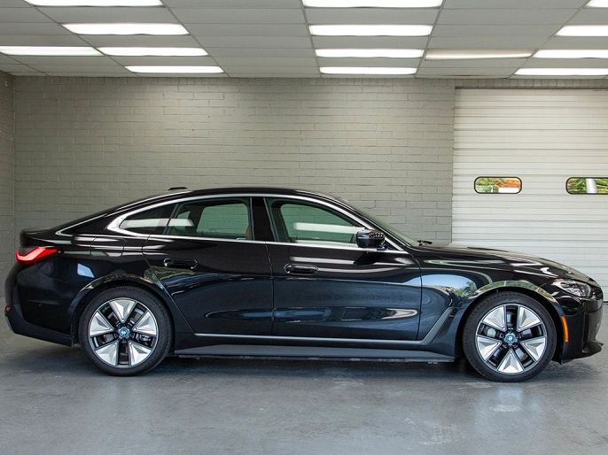 2024 BMW i4