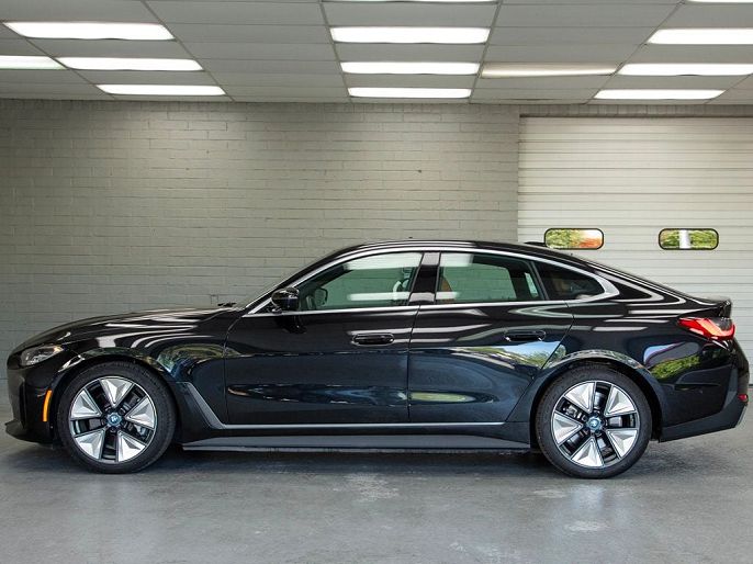 2024 BMW i4