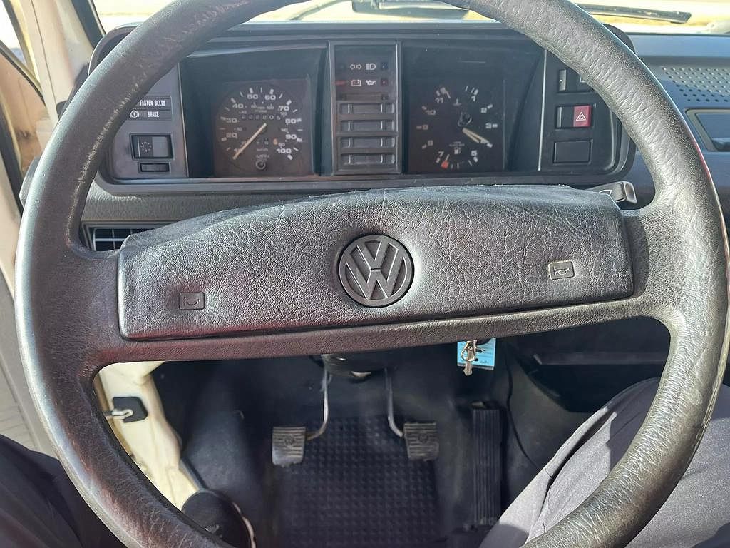 1991 Volkswagen Vanagon null image 13