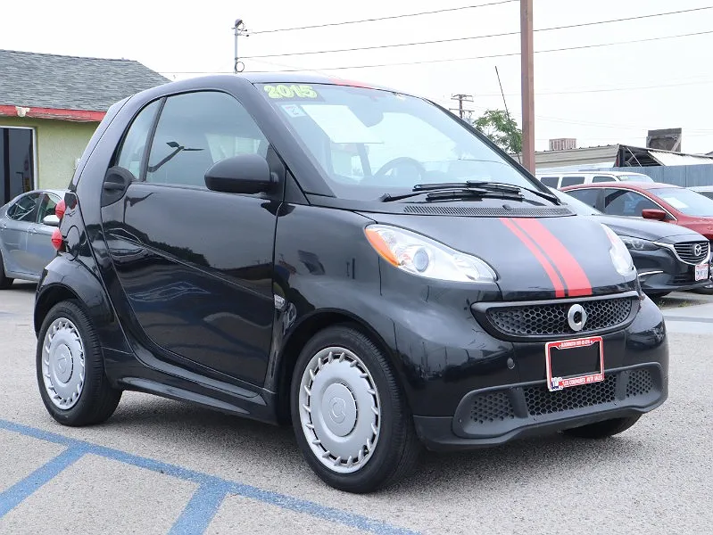 2015 Smart Fortwo Passion image 2
