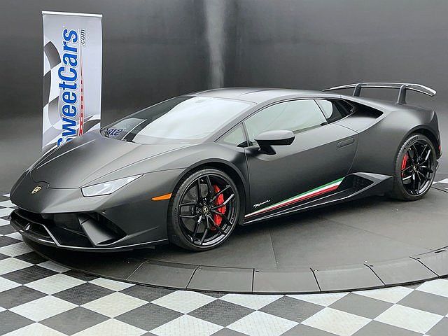 2018 Lamborghini Huracan Performante image 3