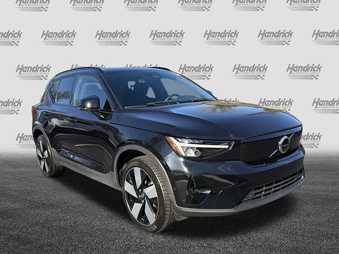 2023 Volvo XC40