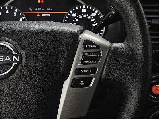 2024 Nissan Titan SV photo 4