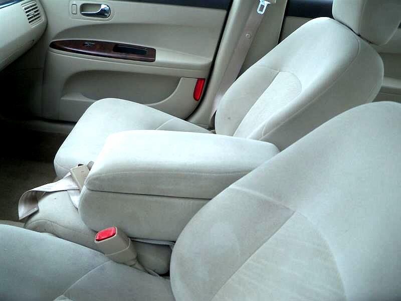 2009 Buick Allure CX image 4