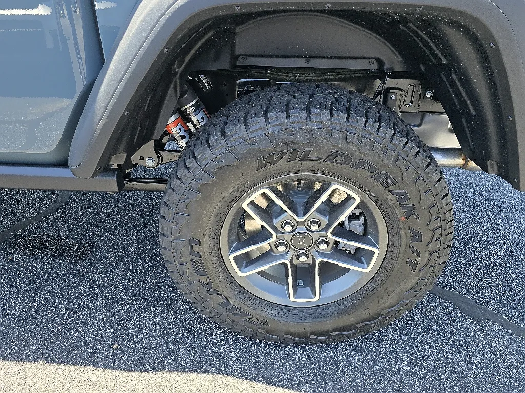 2024 Jeep Gladiator Mojave image 5