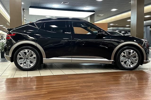 2025 Genesis GV60