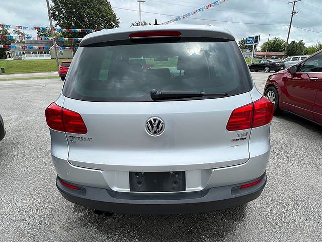 2016 Volkswagen Tiguan SE image 4