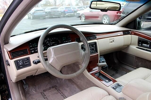 1993 Cadillac Eldorado Touring image 9