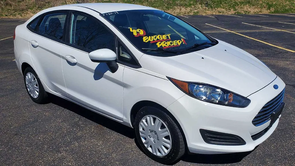 2019 Ford Fiesta S image 1