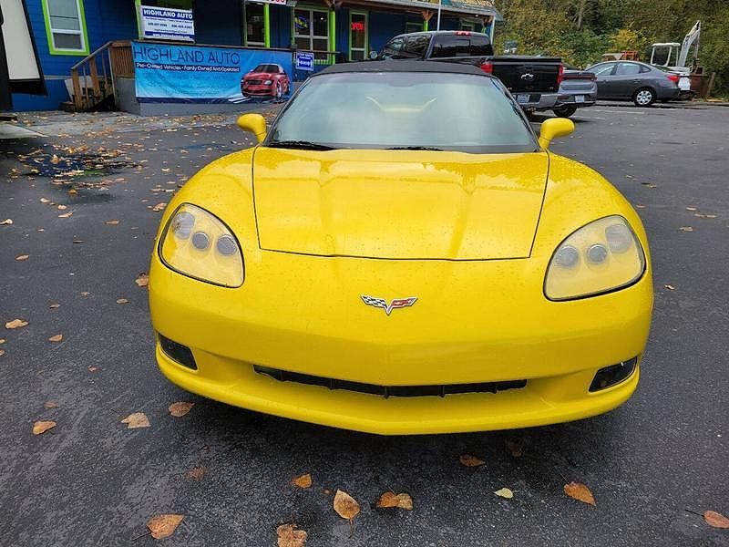 2006 Chevrolet Corvette Base image 3