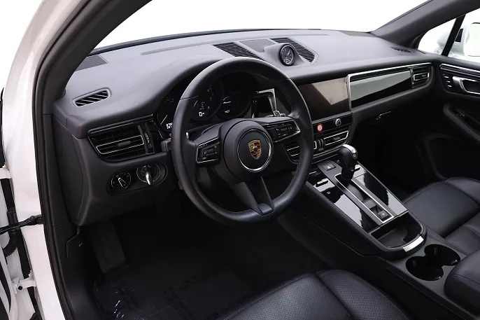 2024 Porsche Macan