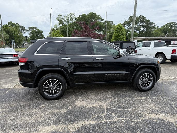 2022 Jeep Grand Cherokee