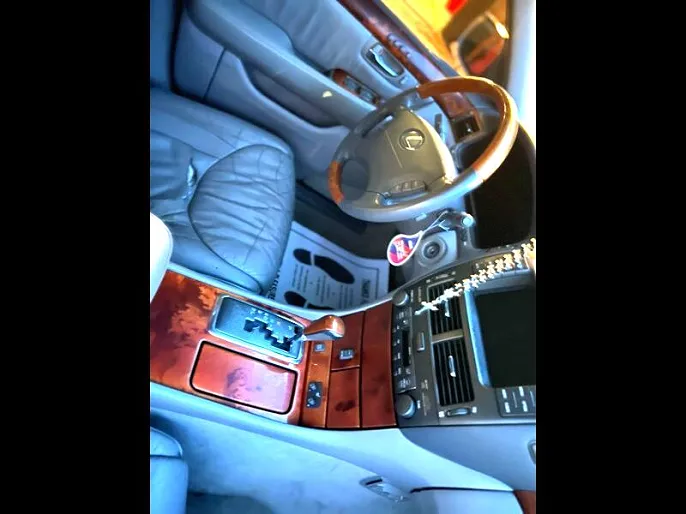 2002 Lexus LS
