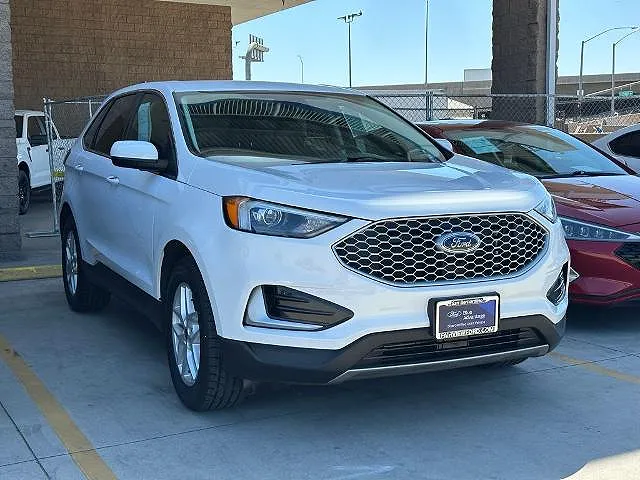 2023 Ford Edge