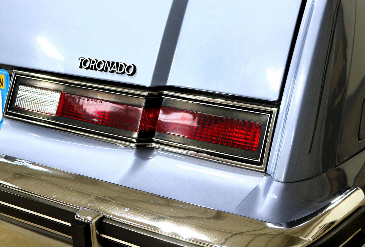 1983 Oldsmobile Toronado Brougham image 36