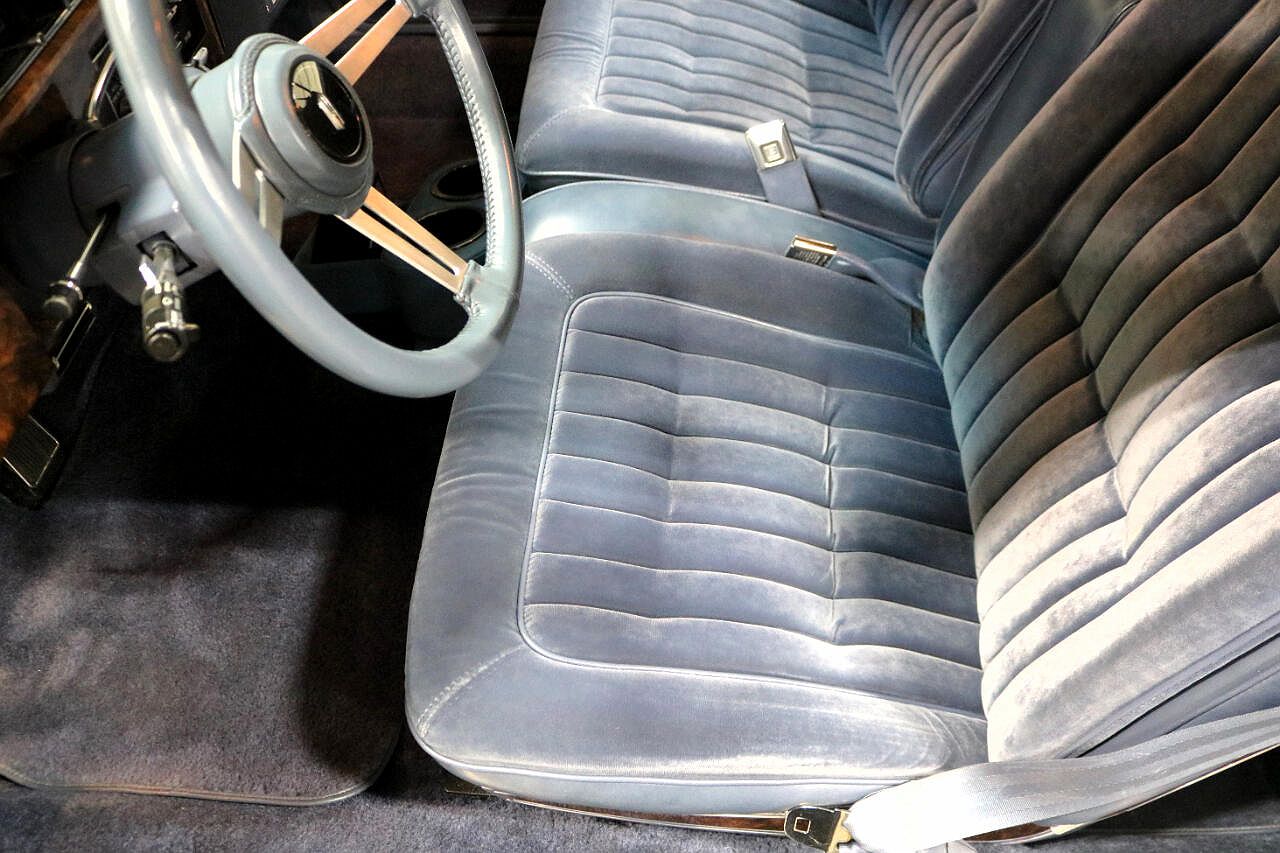 1983 Oldsmobile Toronado Brougham image 43