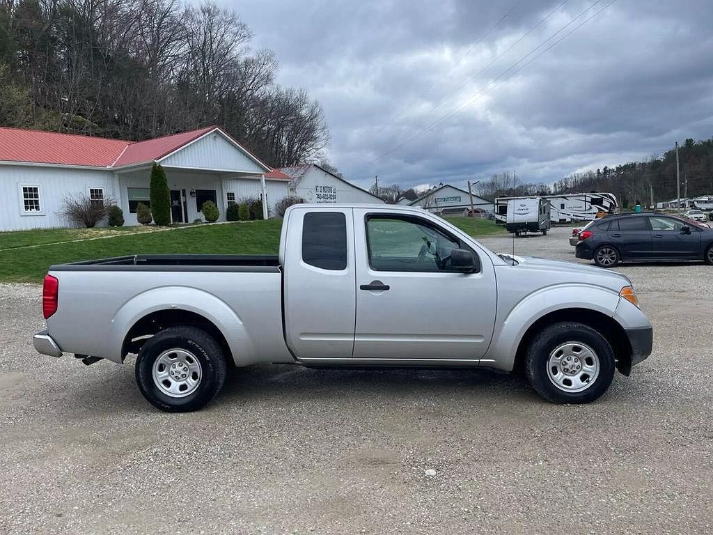 2006 Nissan Frontier XE image 17