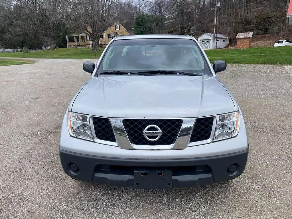 2006 Nissan Frontier XE image 2