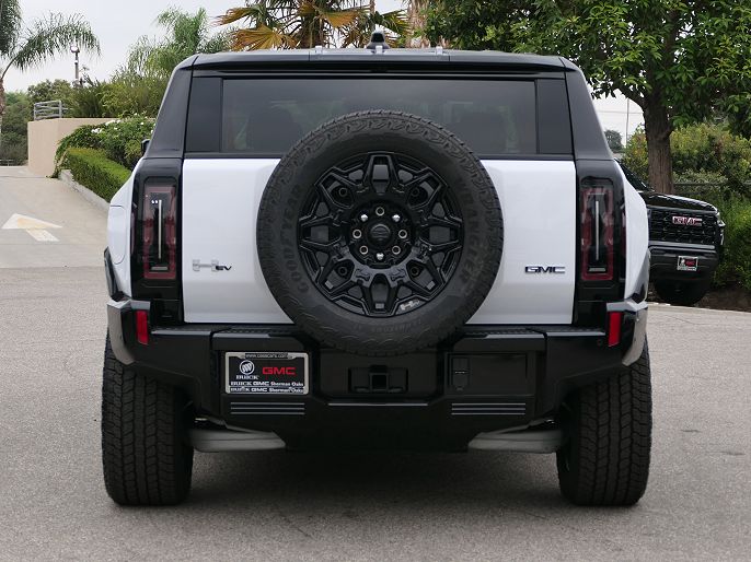 2026 GMC Hummer EV