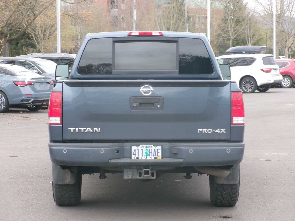 2014 Nissan Titan PRO-4X image 3