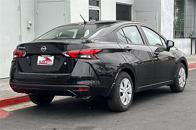 2025 Nissan Versa