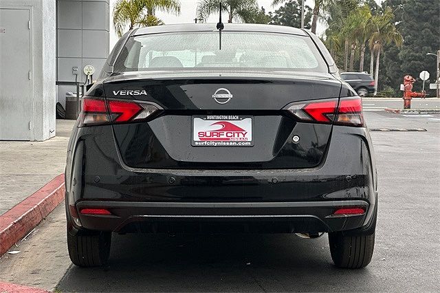 2025 Nissan Versa