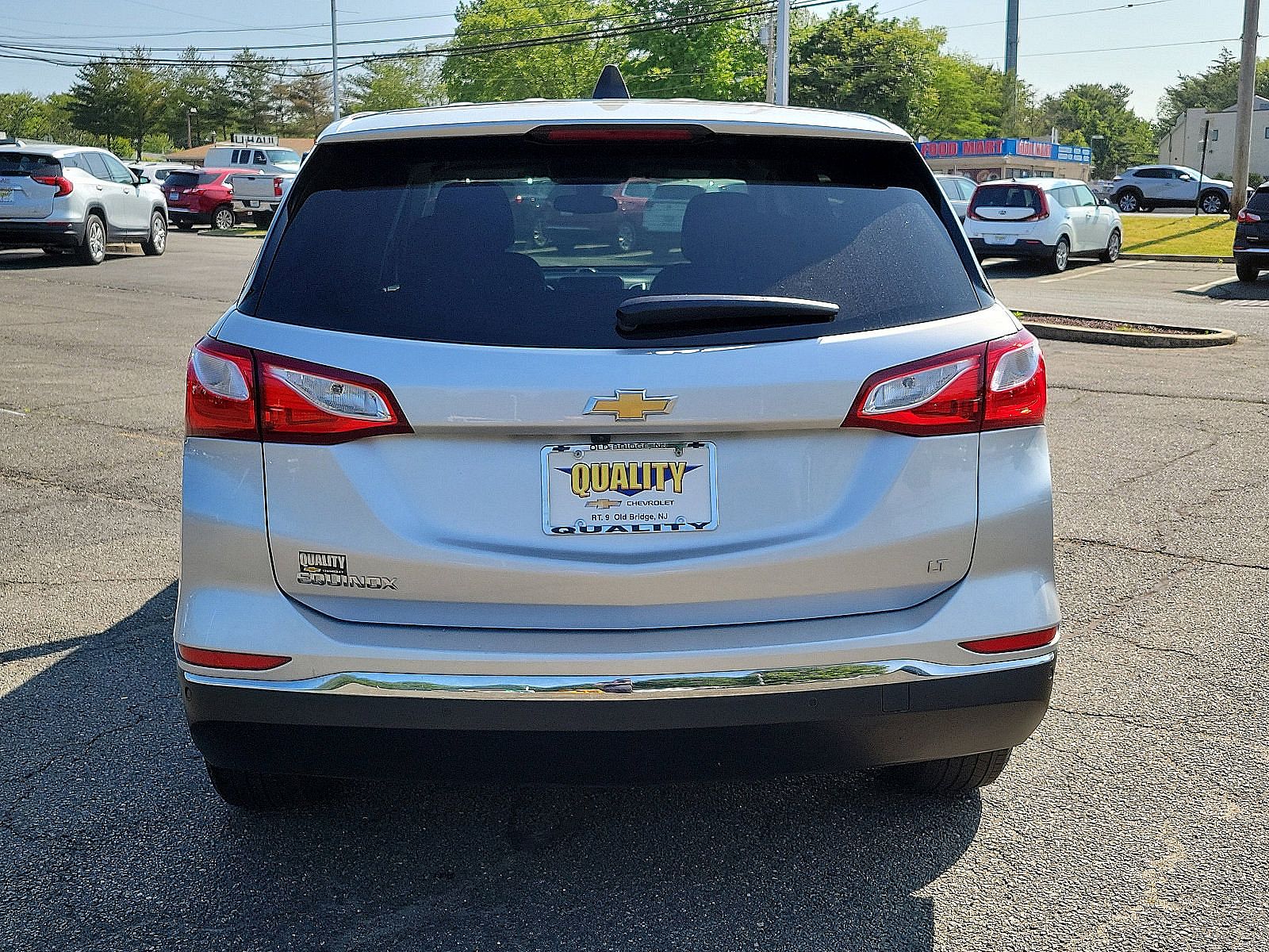 2020 Chevrolet Equinox LT image 8