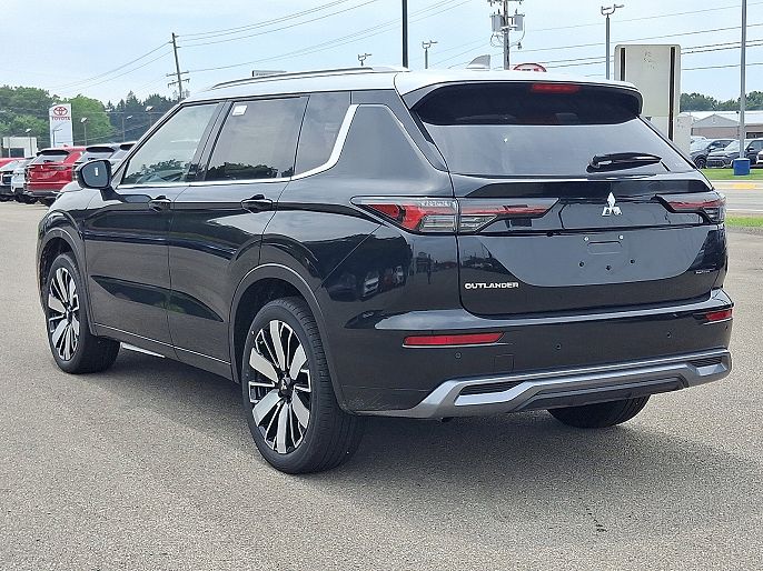 2025 Mitsubishi Outlander
