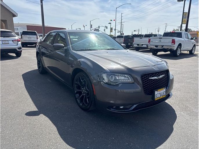2019 Chrysler 300