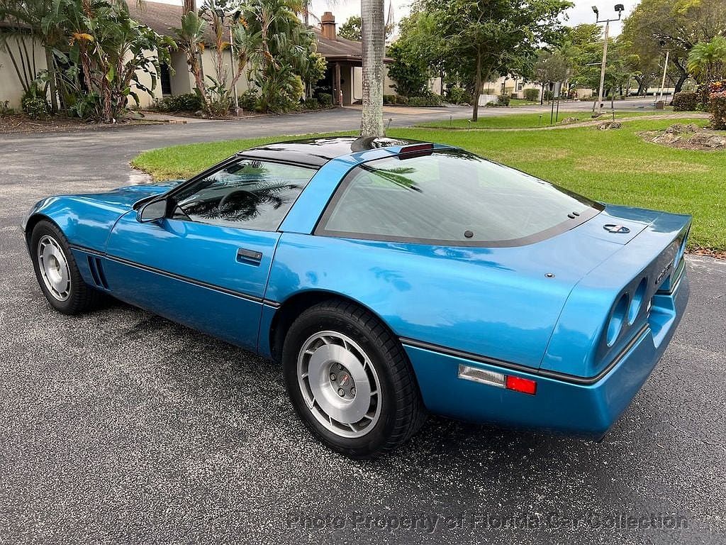 1987 Chevrolet Corvette null image 2
