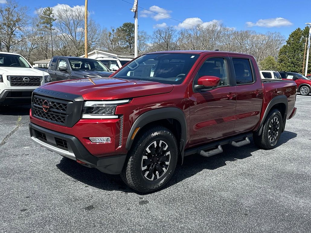 2024 Nissan Frontier PRO-X image 3