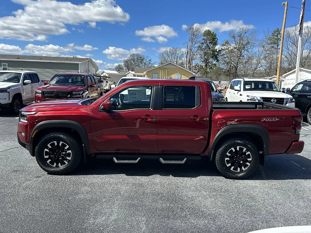 2024 Nissan Frontier PRO-X image 4