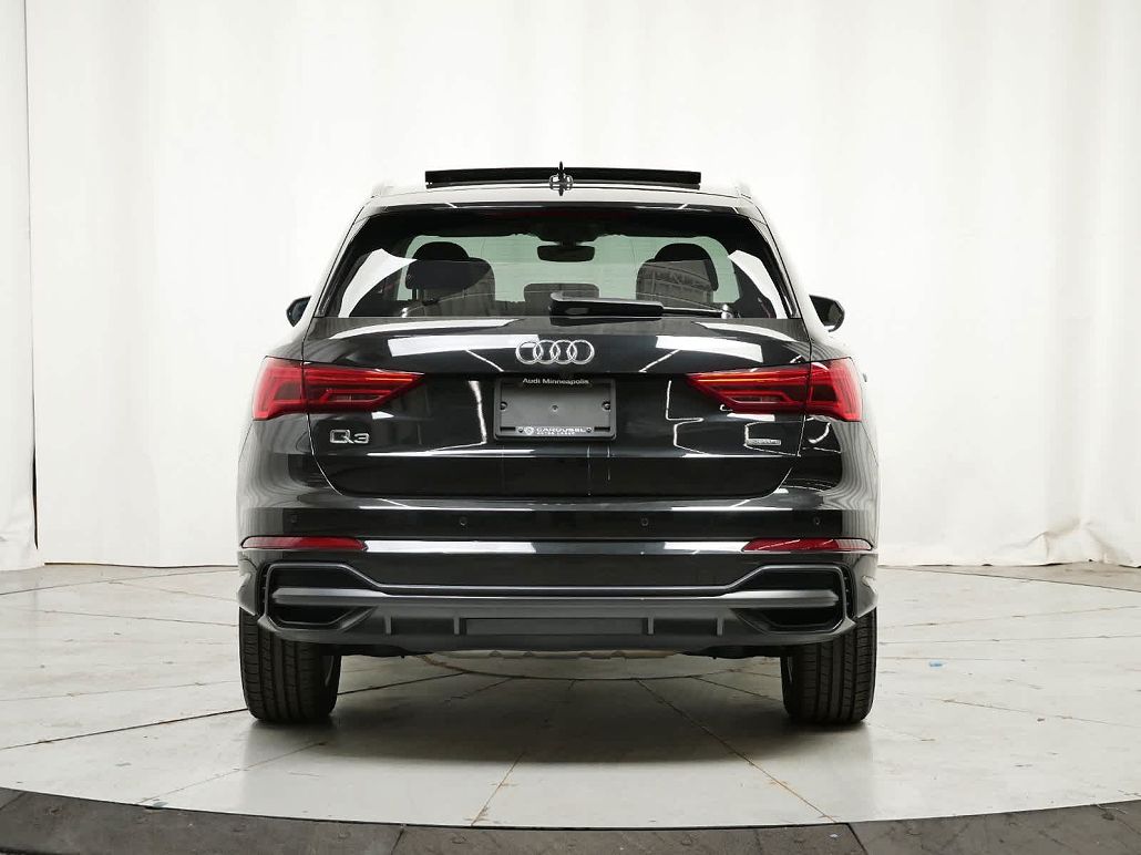 2021 Audi Q3 Premium Plus image 4