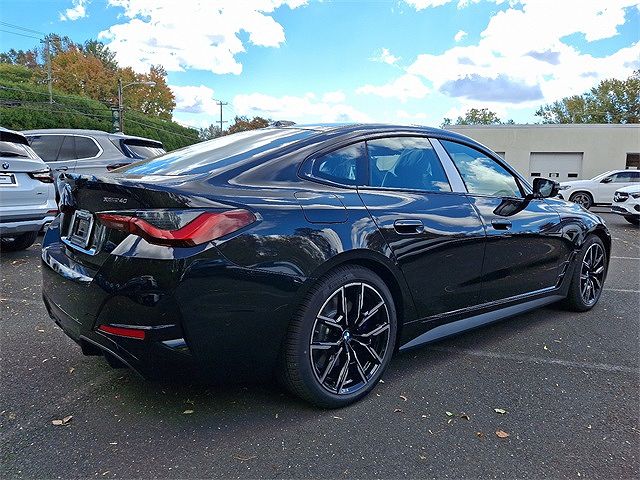 2025 BMW i4